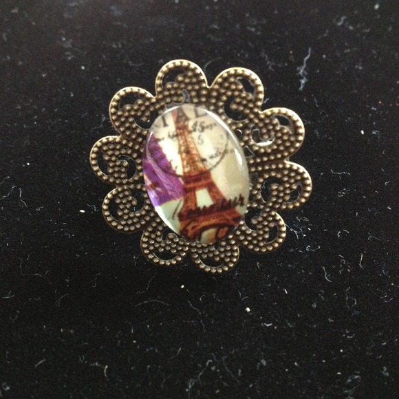 Buy 2 Get 3 FREE! Eiffel Tower vintage ring - Picture 2 of 2