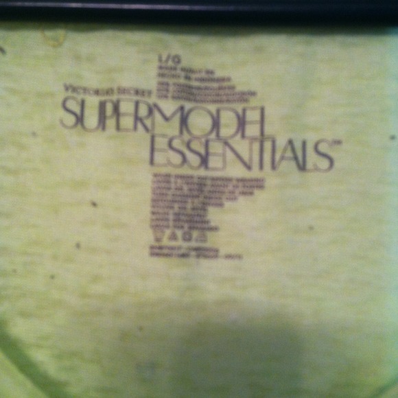 VS supermodel essentials tee - Picture 2 of 3