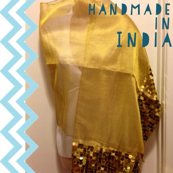 ⛔️SOLD⛔️Handmade in India Gold Sequin Evening Wrap