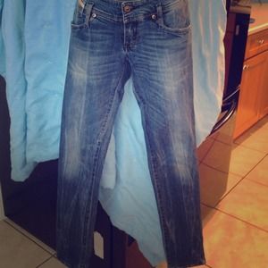 ⬇️REFUCED Diesel jeans ONLY WORN ONCE!