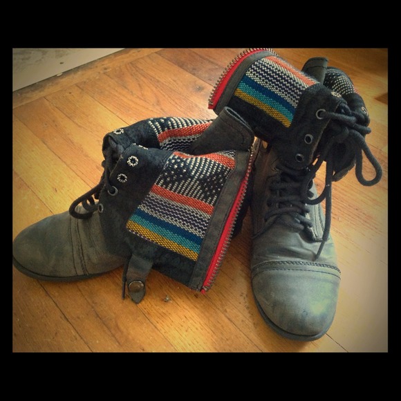 Steve Madden Boots - Black/Grey Grunge Laceup Combat Boots