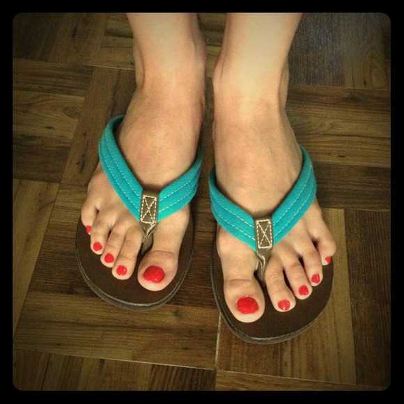 GAP Aqua Flip Flops