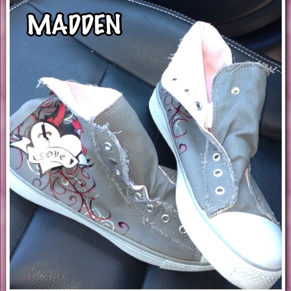 HOLD 19782000 MADDEN  ❤💕