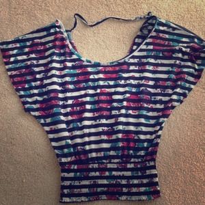 Very cute top gently used