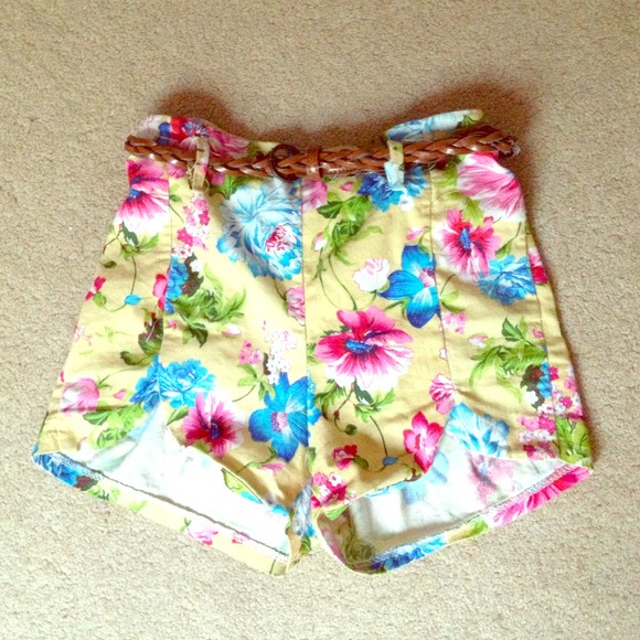 Floral high waisted shorts