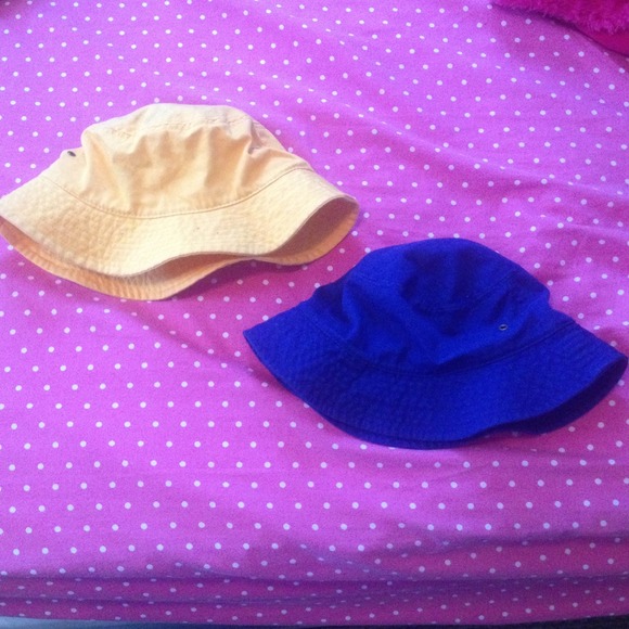 Bucket hats