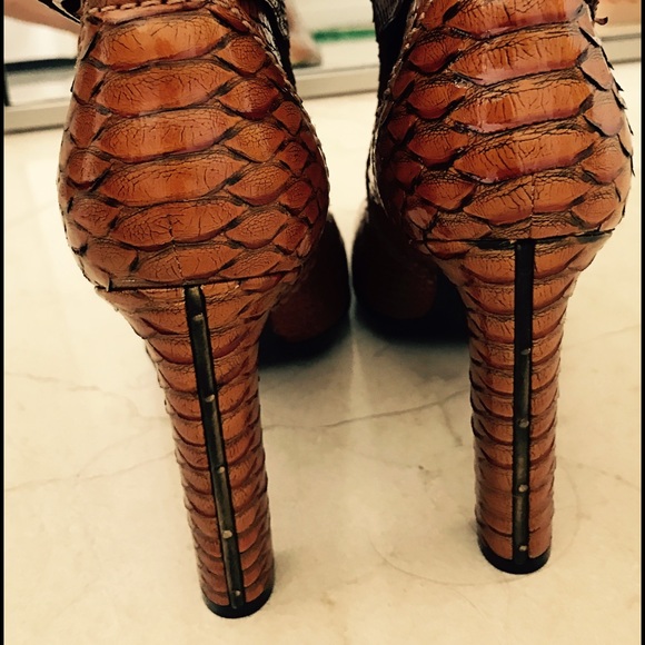 LANVIN snakeskin Boots 5" heel EU 40 - Picture 3 of 4