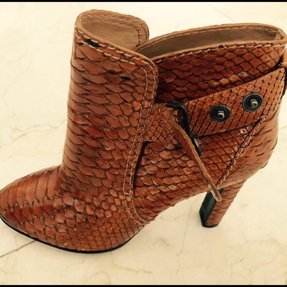 LANVIN snakeskin Boots 5" heel EU 40 - Picture 4 of 4