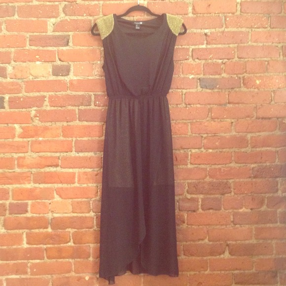 ❌SOLD IN BUNDLE❌ Black and Gold Evening Dress