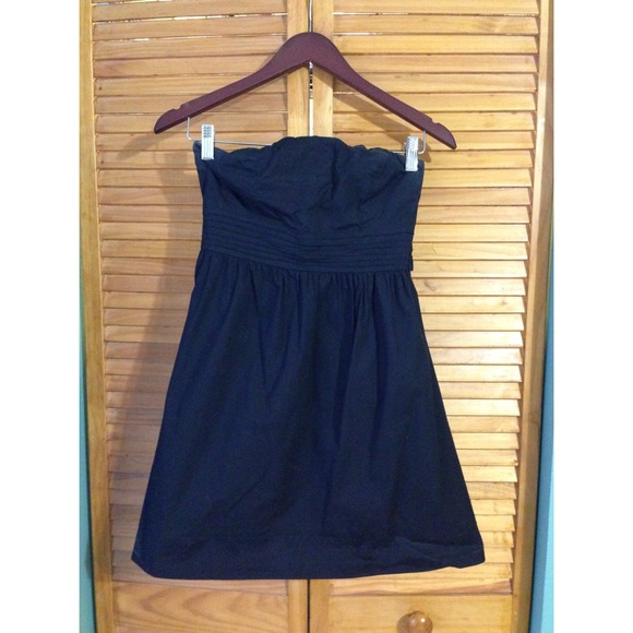 Black strapless dress