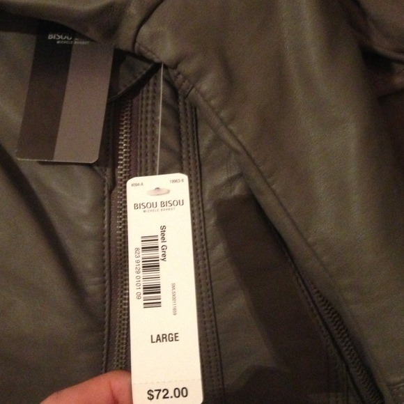 Leather jacket - Picture 2 of 4