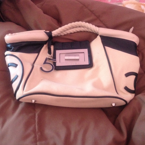 chanel hand bag