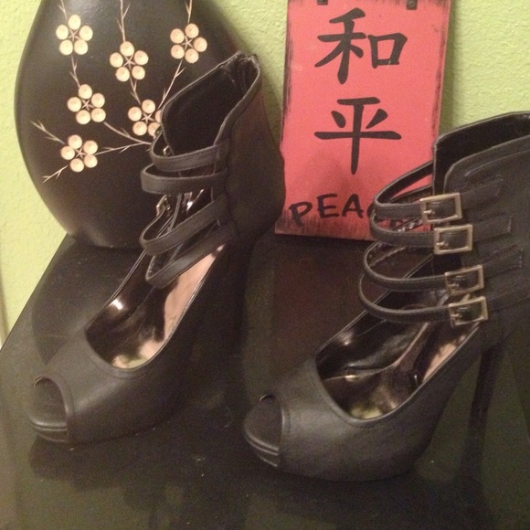 Trade: Sexy heel ankle boots and rainbow jacket