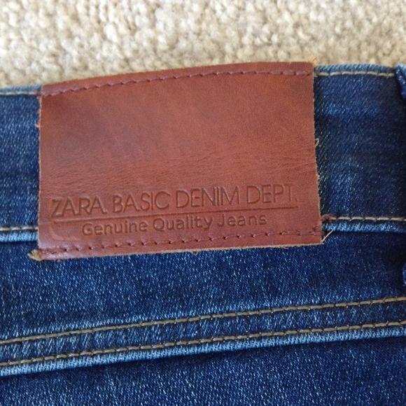 ๐ซZARA Jeans๐ซ no longer available - Picture 2 of 3
