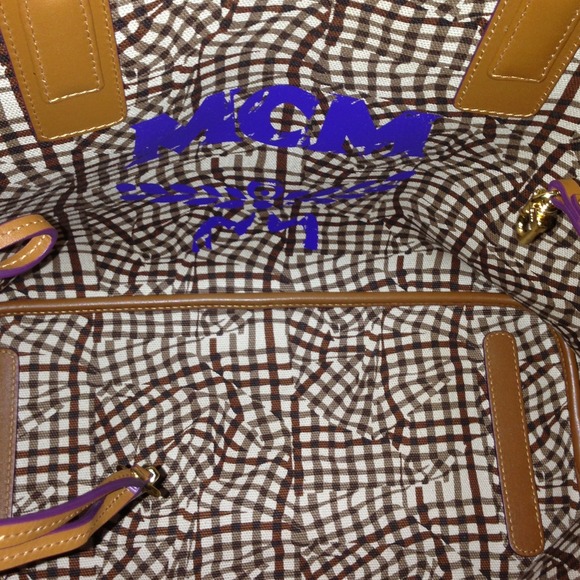 Sold - Picture 2 of 4