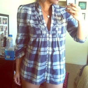 Cute white blue ruffled sleeves top