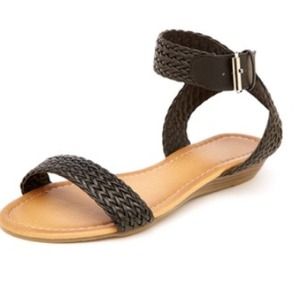 🚫SOLD🚫Carrini braided sandal