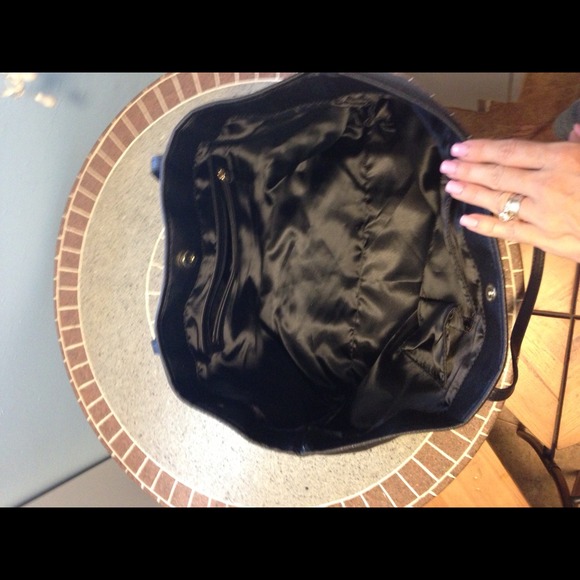 💥sold💥Bebe black handbag - Picture 3 of 4