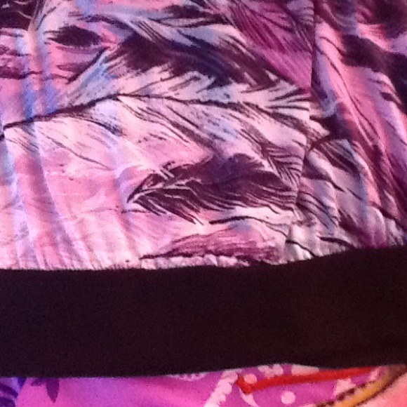 Top - Picture 4 of 4