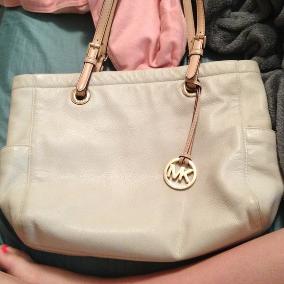 🔴TRADED!!🔴Michael Kors purse