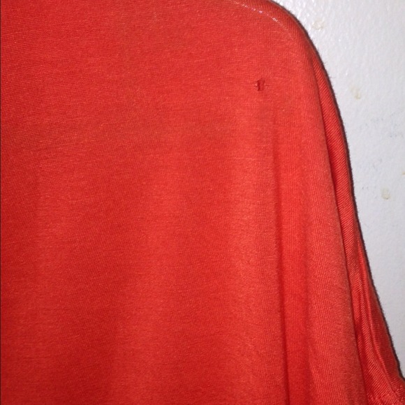 Crimson crop top - Picture 3 of 3