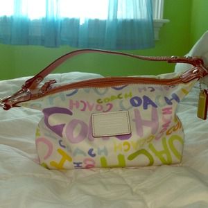 AUTHENTIC Coach Poppy Purse!!