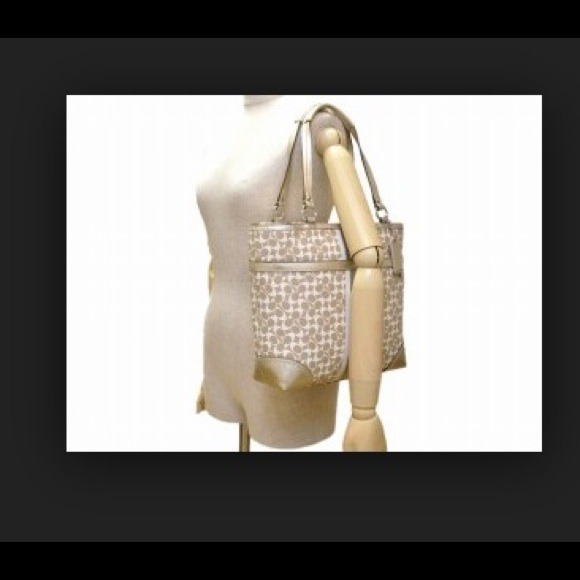 **TRADING** Coach handbag