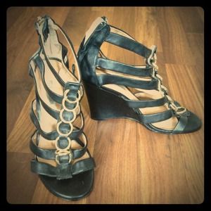 🚫BUNDLED & SOLD Kelsi Dagger leather Wedges Sz 6