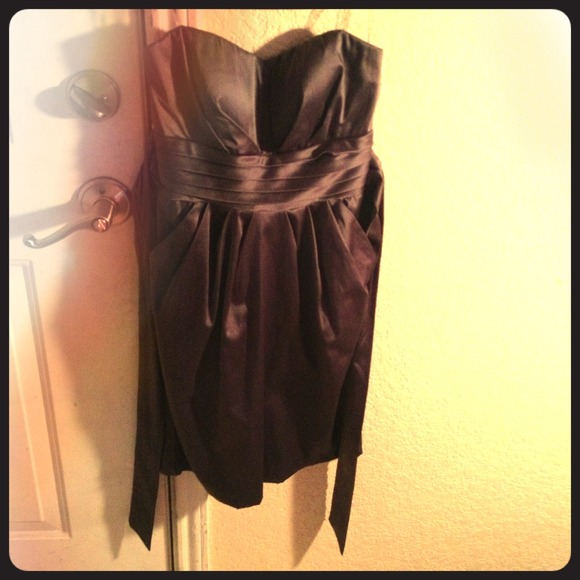 Slim grey party dress