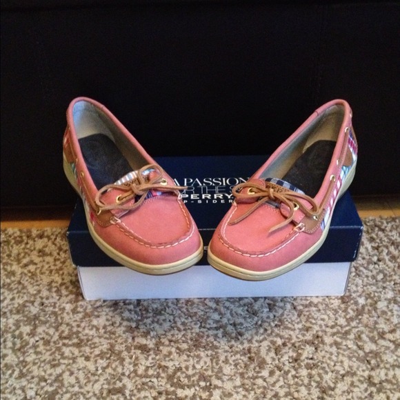 📛 SOLD to friend 🔴 BRAND NEW Sperry