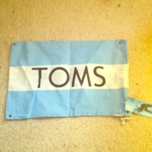 TOMS one for one bag