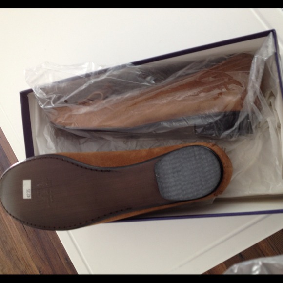 🎉HOST PICK X2🎉 NEW STUART WEITZMAN SHOES - Picture 4 of 4