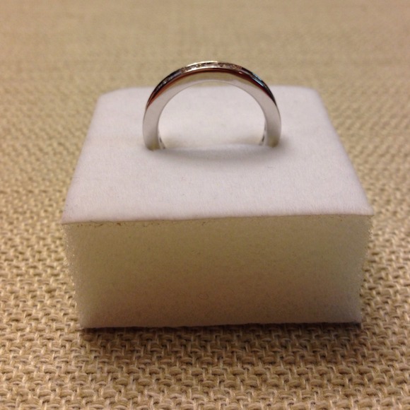 🆕 2.6ct Brilliant Eternity Band - Picture 3 of 4