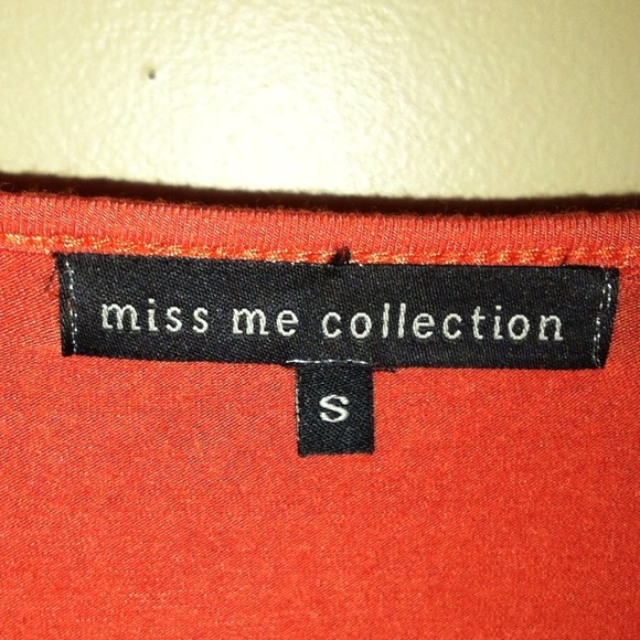 Miss me collection top with jeweled detail size  s - Picture 3 of 3