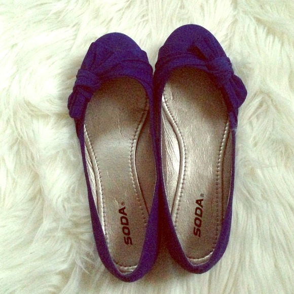 Brand Spankin' New Blue Bow Flats