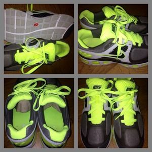 Men's Nike sneaker, size 8, good condition