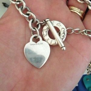 Tiffany toggle choker