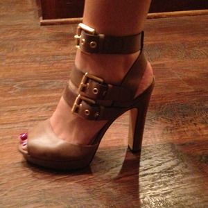 💯% AUTHENTIC COACH SHOES 🔴REDUCED