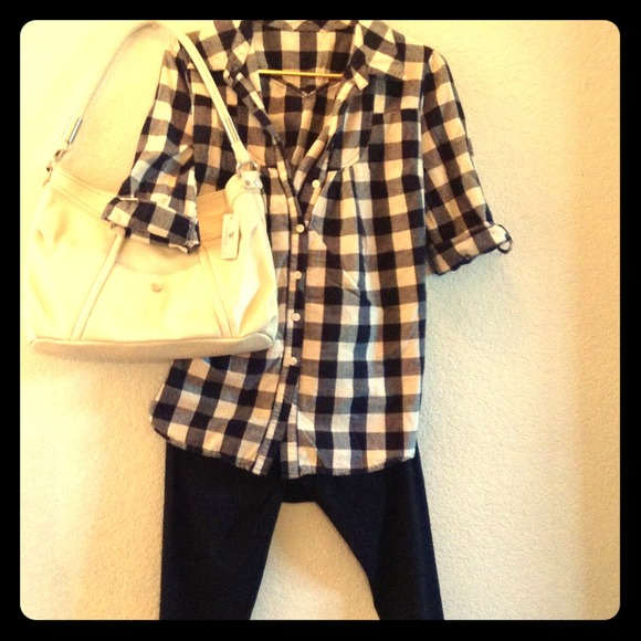 Black&White Plaid Button Up