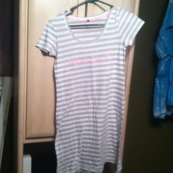 VS Night Shirt