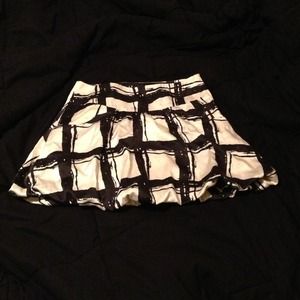 Black and white ruffled skirt from the limited