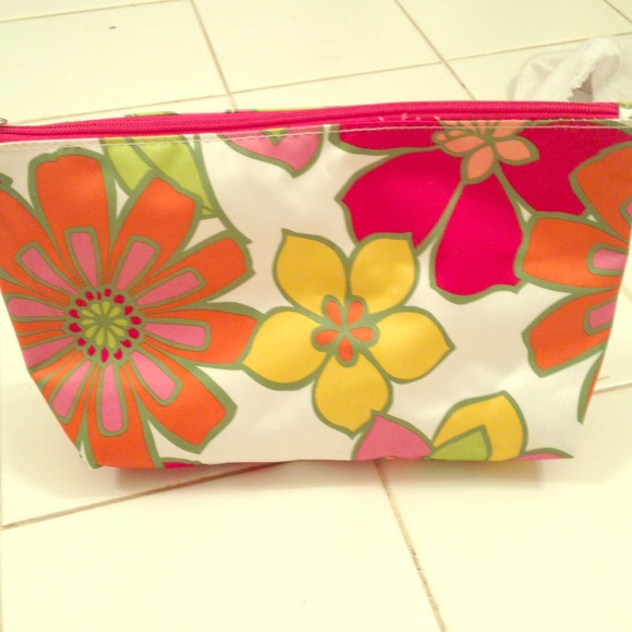⭐BOGO⭐Clinique cosmetic bag 2/$6