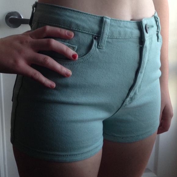 Light Blue High-Waisted Shorts - Picture 4 of 4