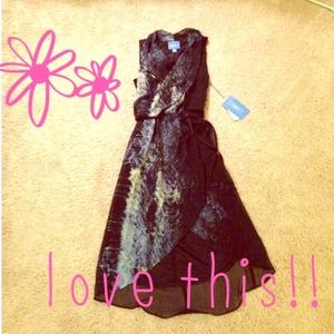 💥reduced💥 NWT Simply Vera black flowing dress