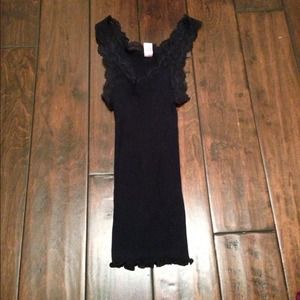 🔻SOLD🔻 Navy Lace Trim Tank Top