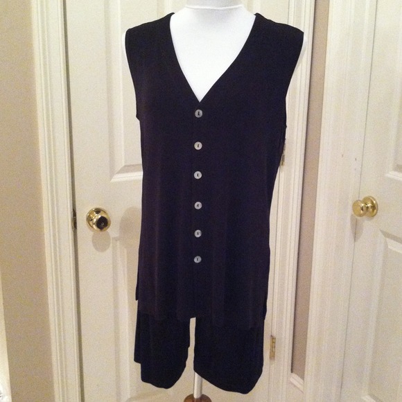 Chico's Shorts & Vest Outfit