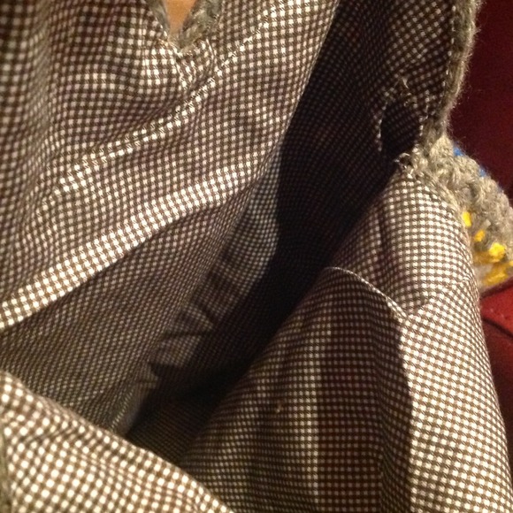 SOLD . HP10/26❤️ HANDMADE ❤️CROCHET BAG (lined) - Picture 4 of 4