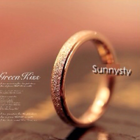 ⚠sold⚠sandy texture ring - Picture 2 of 3