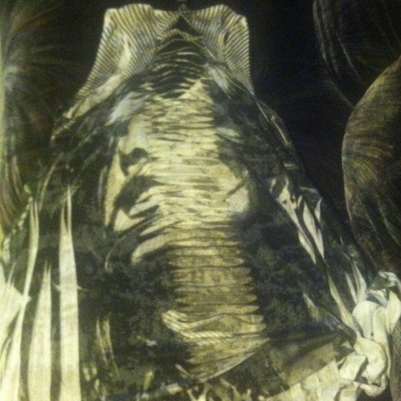 Top - Picture 2 of 2