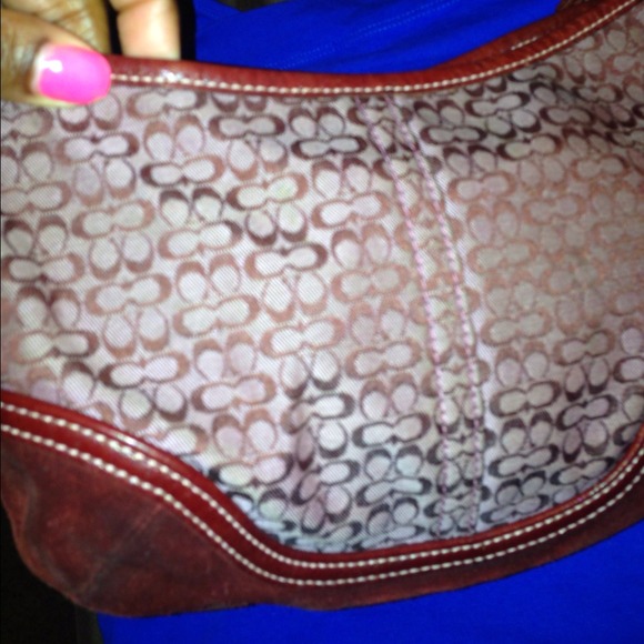 Authentic coach purse - Picture 2 of 3